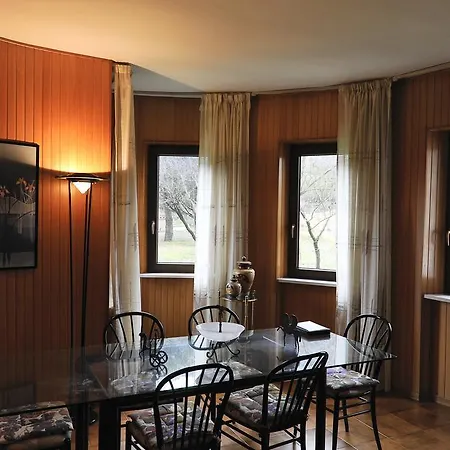 Aleanna Nocera Umbra