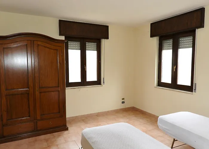 Aleanna Ночера-Умбра